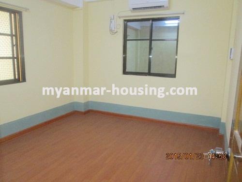 Myanmar real estate - for rent property - No.2888 - Well-lighted room with River-View ! - View of the bed room