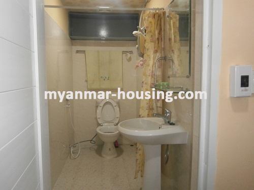Myanmar real estate - for rent property - No.2914 - Ready to Stay Room located in the most well-known Area! - The bath room