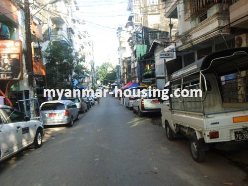 Myanmar real estate - for sale property - No.2686 - Apartment for sale in Sancahung ! - View of the street.