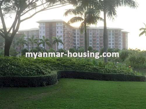 Myanmar real estate - for sale property - No.2963 - Brand New (without decoration) 2 bed room condo in star city  2室2厅2卫　（新房・未装修） Star City - real view of the building