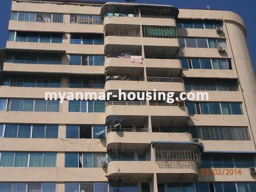 ミャンマー不動産 - 賃貸物件 - No.1891 - Spacious condo for rent is available in Sanchaung! - Close view of the building.