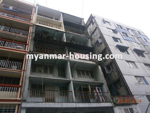 ミャンマー不動産 - 賃貸物件 - No.2299 - Nice apartment for shop in Lamadaw! - Close view of the building.