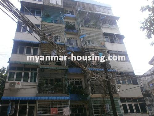 ミャンマー不動産 - 賃貸物件 - No.2335 - An apartment for rent in Sanchaung available! - Front view of the building.