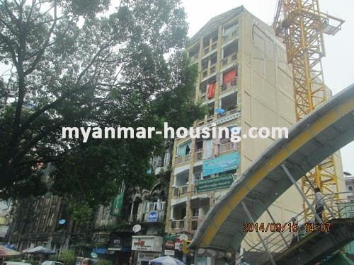 Myanmar real estate - for rent property - No.2557 - There is one room available in city center! - Front view of the building.