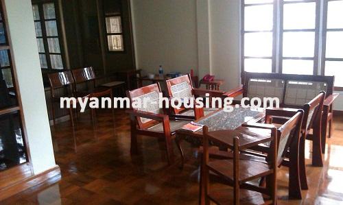 ミャンマー不動産 - 賃貸物件 - No.2849 -  Grand Landed House for rent - South Okkalapa! - View of the living room