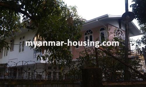 ミャンマー不動産 - 賃貸物件 - No.2849 -  Grand Landed House for rent - South Okkalapa! - View of the building