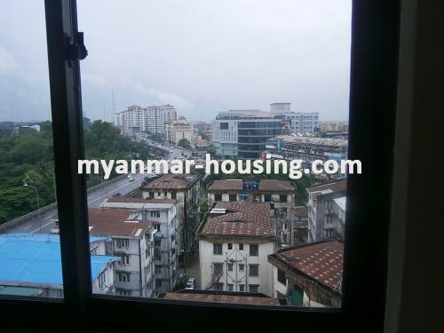 ミャンマー不動産 - 賃貸物件 - No.2946 - Spacious Condo for rent near Inya Lake with Cheap Price! - View of the surrounding.