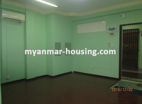 ミャンマー不動産 - 賃貸物件 - No.3246 - Condominium for rent in Moe Sandar Condo at Kamaryut Township. - View of the Living room