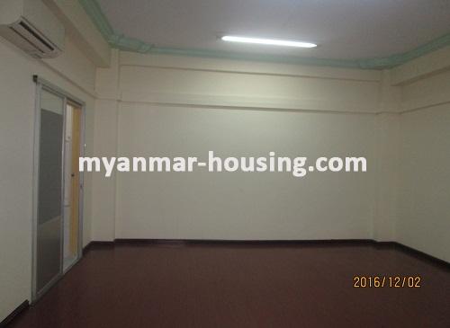 ミャンマー不動産 - 賃貸物件 - No.3246 - Condominium for rent in Moe Sandar Condo at Kamaryut Township. - View of the bed room