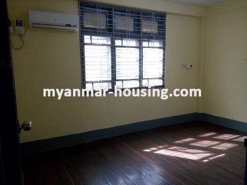 Myanmar real estate - for rent property - No.3255 - An apartment for rent in Bahosi Housing at Lanmadaw Township. - View of the bed room