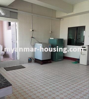 ミャンマー不動産 - 賃貸物件 - No.3256 - Good Condominium room for rent in Botahtaung Township. - View of Kitchen room