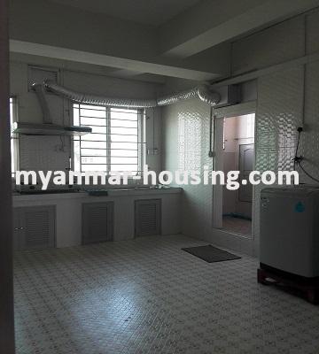 ミャンマー不動産 - 賃貸物件 - No.3256 - Good Condominium room for rent in Botahtaung Township. - View of Kitchen room