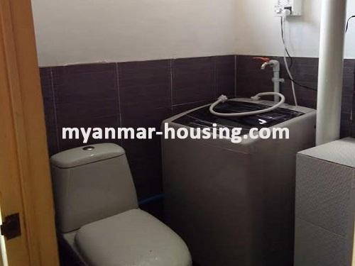 ミャンマー不動産 - 賃貸物件 - No.3293 - A good room with fair price is available at Mayangone Township. - View of the Toilet and Bathroom