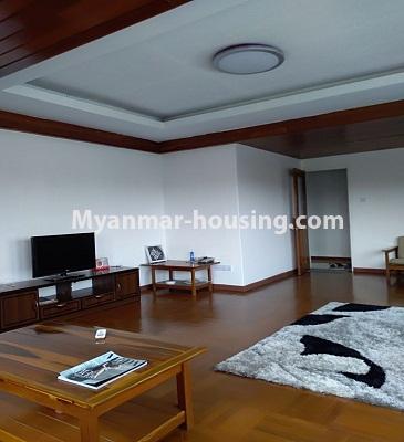 ミャンマー不動産 - 賃貸物件 - No.3367 - Well decorated room for rent in Inyaa View Condo. - View of the Living room