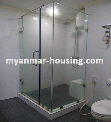 ミャンマー不動産 - 賃貸物件 - No.3583 - A Condominium for rent in MWEA Tower Dagon Township. - View of Toilet and Bathroom