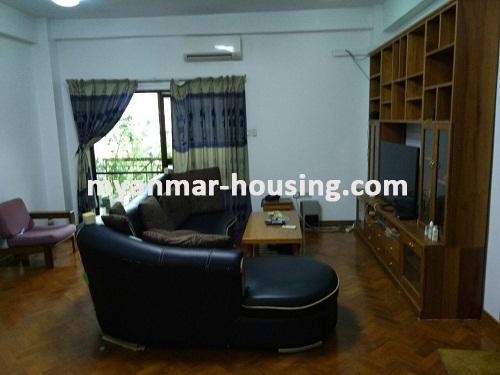 ミャンマー不動産 - 賃貸物件 - No.3585 - An apartment for rent in PaNyawadhi Condo. - View of the Living room