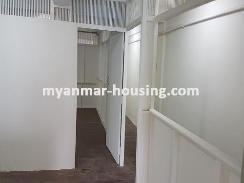 ミャンマー不動産 - 賃貸物件 - No.3609 - An apartment room for rent in Pazundaung Township - View of the room