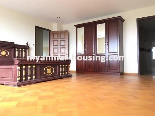 ミャンマー不動産 - 賃貸物件 - No.3750 - A Condominium apartment for rent in Parami Road - View of the Living room