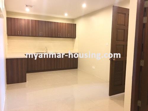 ミャンマー不動産 - 賃貸物件 - No.3750 - A Condominium apartment for rent in Parami Road - View of Kitchen room