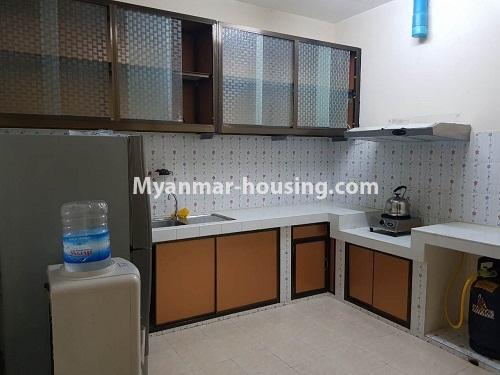 ミャンマー不動産 - 賃貸物件 - No.3789 - A good room for rent in Hledan Center Condo. - View of the Kitchen room