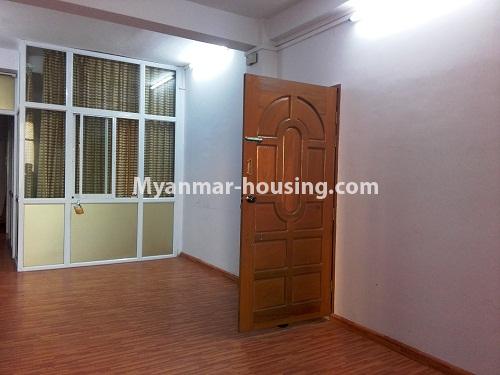 Myanmar real estate - for rent property - No.3805 - Good room for rent in in BahanTownship. - View of the living room