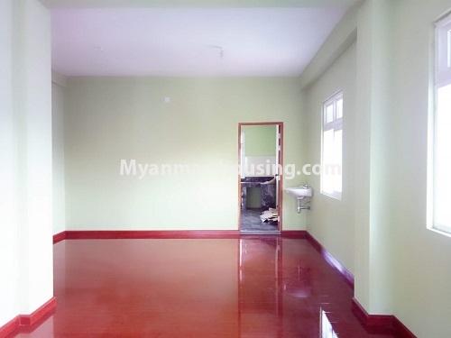 ミャンマー不動産 - 賃貸物件 - No.3854 - A Condo room for rent in Mingalar Taung Nyunt Township. - View of the Living room