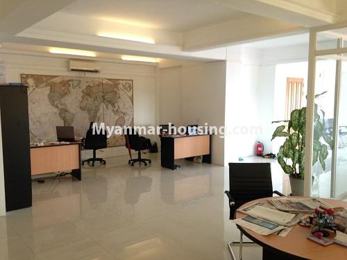 Myanmar real estate - for rent property - No.3879 - Good room for rent in Hninsi Condo. - View of the living room