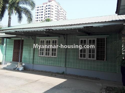 Myanmar real estate - for rent property - No.3882 - One storey landed house for rent in Kamaryut Township. - View of the house