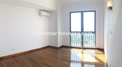 Myanmar real estate - for rent property - No.3896 - Good room for rent in Hill Top Condo. - View of the Bed room