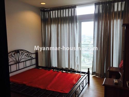 ミャンマー不動産 - 賃貸物件 - No.4031 - Swimming pool View room for rent in G.E.M.S Condo. - View of the bed room.