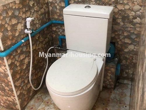 ミャンマー不動産 - 賃貸物件 - No.4103 - Ground floor for business on Shwe Gone Daing main road!! - toilet