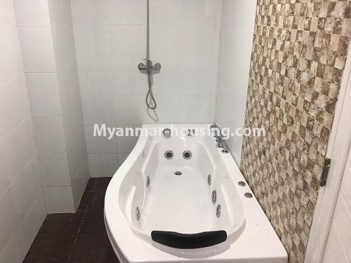 ミャンマー不動産 - 賃貸物件 - No.4112 - New Condo room for rent in Ahlone. - bathroom