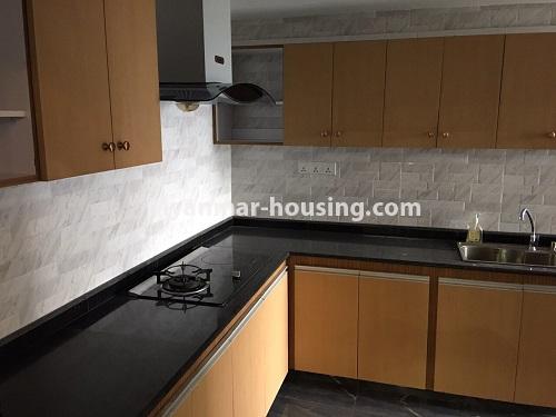 ミャンマー不動産 - 賃貸物件 - No.4112 - New Condo room for rent in Ahlone. - kitchen 