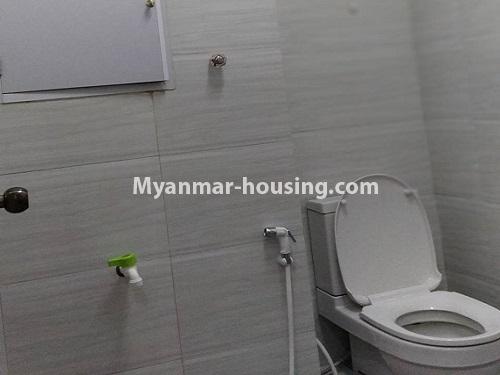 ミャンマー不動産 - 賃貸物件 - No.4120 - A good Apartment for Rent in Bahan. - Toilet