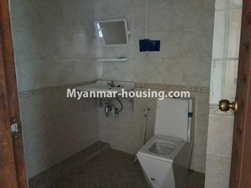 Myanmar real estate - for rent property - No.4123 - Condo room for rent in 9 mile Avenue Condo! - bathroom