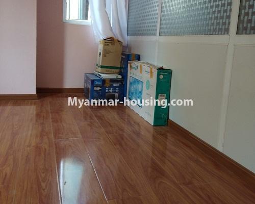 ミャンマー不動産 - 賃貸物件 - No.4300 - Mini condo room for rent in Sanchaung! - living room 