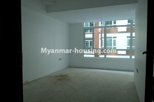 ミャンマー不動産 - 賃貸物件 - No.4329 - Royal Maugn Bamar Condo room for rent in Hlaing! - master bedroom 1