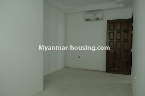 ミャンマー不動産 - 賃貸物件 - No.4329 - Royal Maugn Bamar Condo room for rent in Hlaing! - master bedroom 2