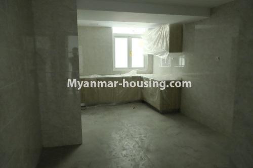 ミャンマー不動産 - 賃貸物件 - No.4329 - Royal Maugn Bamar Condo room for rent in Hlaing! - kitchen