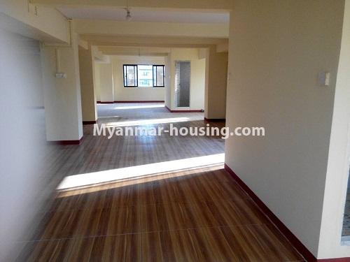 ミャンマー不動産 - 賃貸物件 - No.4339 - Condo room with office option or any training class for rent in Kamaryut! - hall view