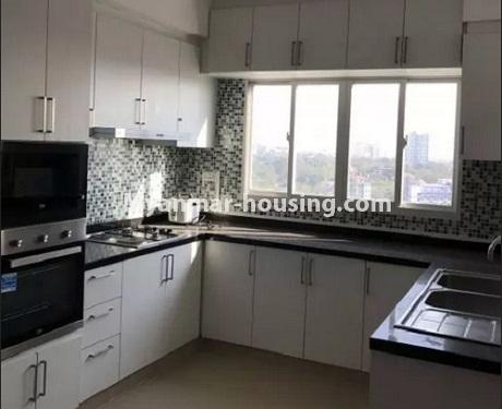 ミャンマー不動産 - 賃貸物件 - No.4653 - Furnished Twin Centro Condominium room for rent in Sanchaung! - kitchen view