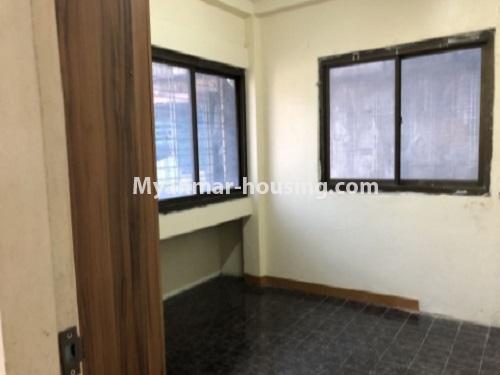 Myanmar real estate - for rent property - No.4679 - Nice apartment room for rent near Myanmar Plaza! - another single bedroom view