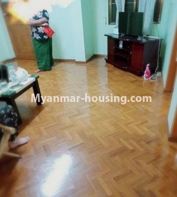 ミャンマー不動産 - 賃貸物件 - No.4713 - 3BHK apartment in Shwe Ohn Pin Housing, Yankin! - living room view