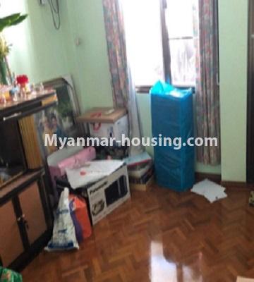 ミャンマー不動産 - 賃貸物件 - No.4713 - 3BHK apartment in Shwe Ohn Pin Housing, Yankin! - prayer room area