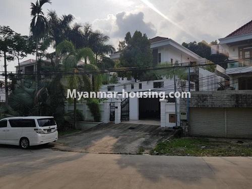 缅甸房地产 - 出租物件 - No.4727 - Three storey landed house with seven bedrooms for rent in Golden Valley, Bahan! - house view