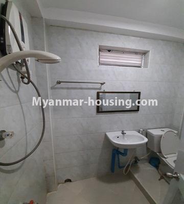 ミャンマー不動産 - 賃貸物件 - No.4729 - Furnished two bedroom mini condominium room for rent near Myaynigone, Sanchaung! - another bathroom view