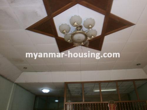 ミャンマー不動産 - 売り物件 - No.1303 - A best place of the biggest market in Yangon city. Now suitabie price with sale! - View of the ceiling