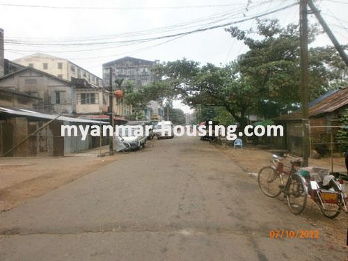 Myanmar real estate - for sale property - No.1547 - Landed house to sell in Kamaryut township! - View of the street.