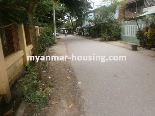 Myanmar real estate - for sale property - No.2070 - A landed house for sale on now! - View of the  street .