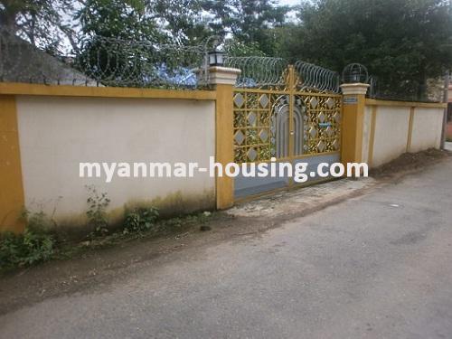 Myanmar real estate - for sale property - No.2091 - A  nice landed house for sale in Mayangone! - Close view  of the compound.